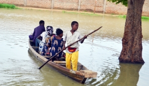 N’Djaména, des quartiers à la pirogue