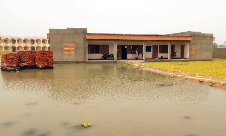Lycée Habbena : inondation, désertion et reprise