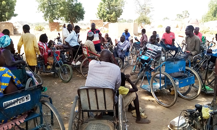Les personnes handicapées dénoncent la discrimination sur la traversée de pont Ngueli